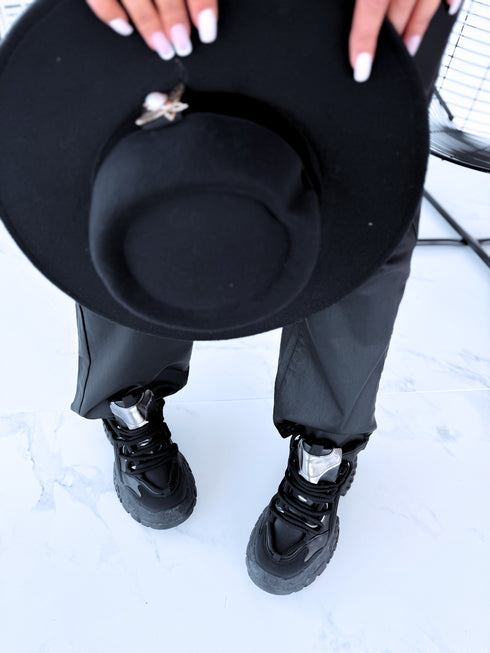 MELNAS botas ar aukšto žolės "BRATZ"